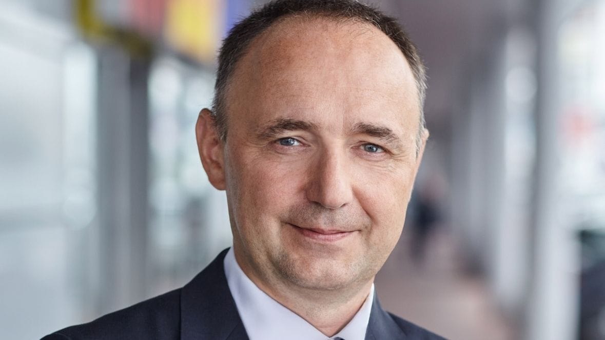 Grzegorz Latała, Mayland